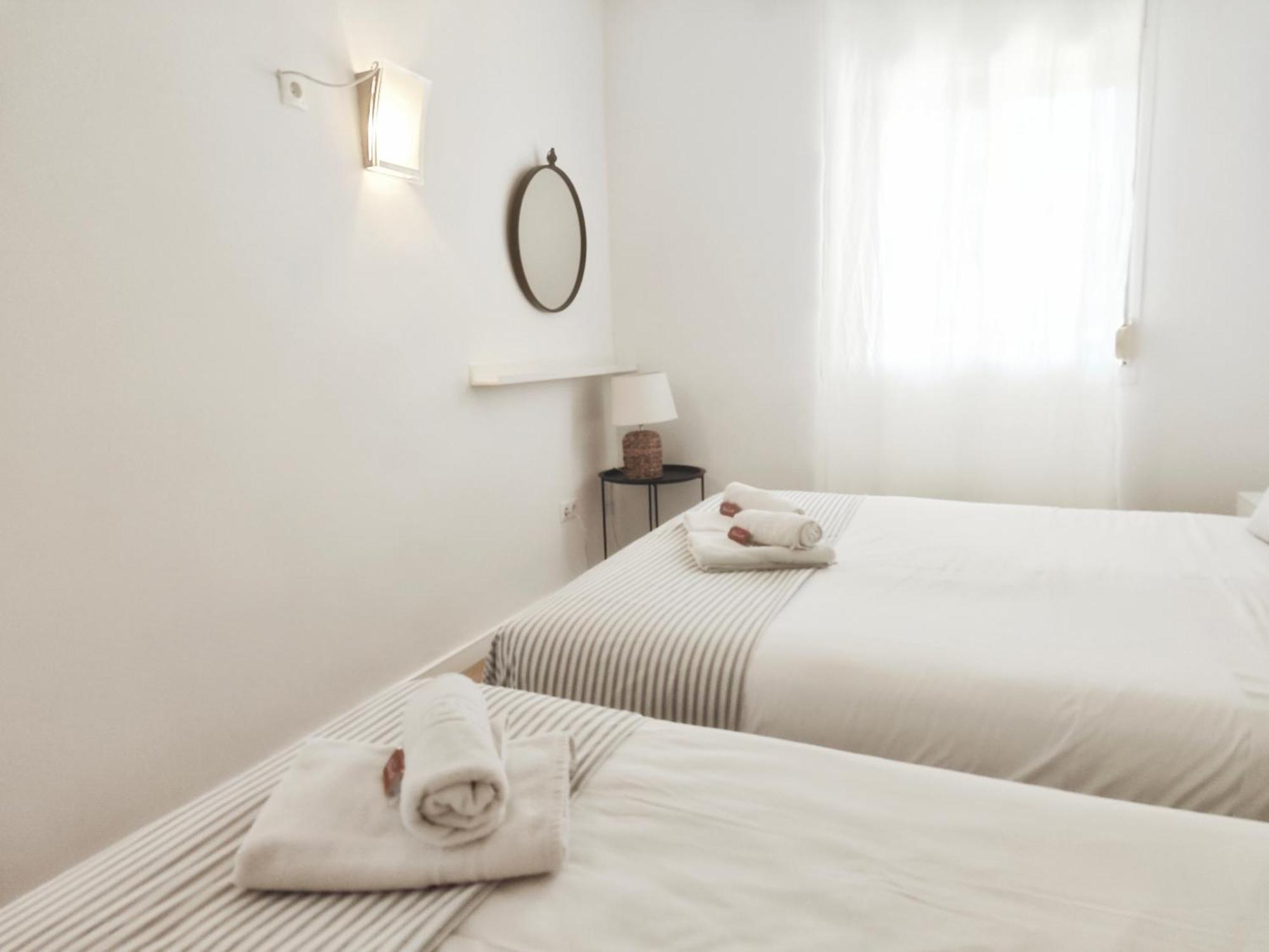 Casa Oasis Benalbeach بينالماذينا المظهر الخارجي الصورة