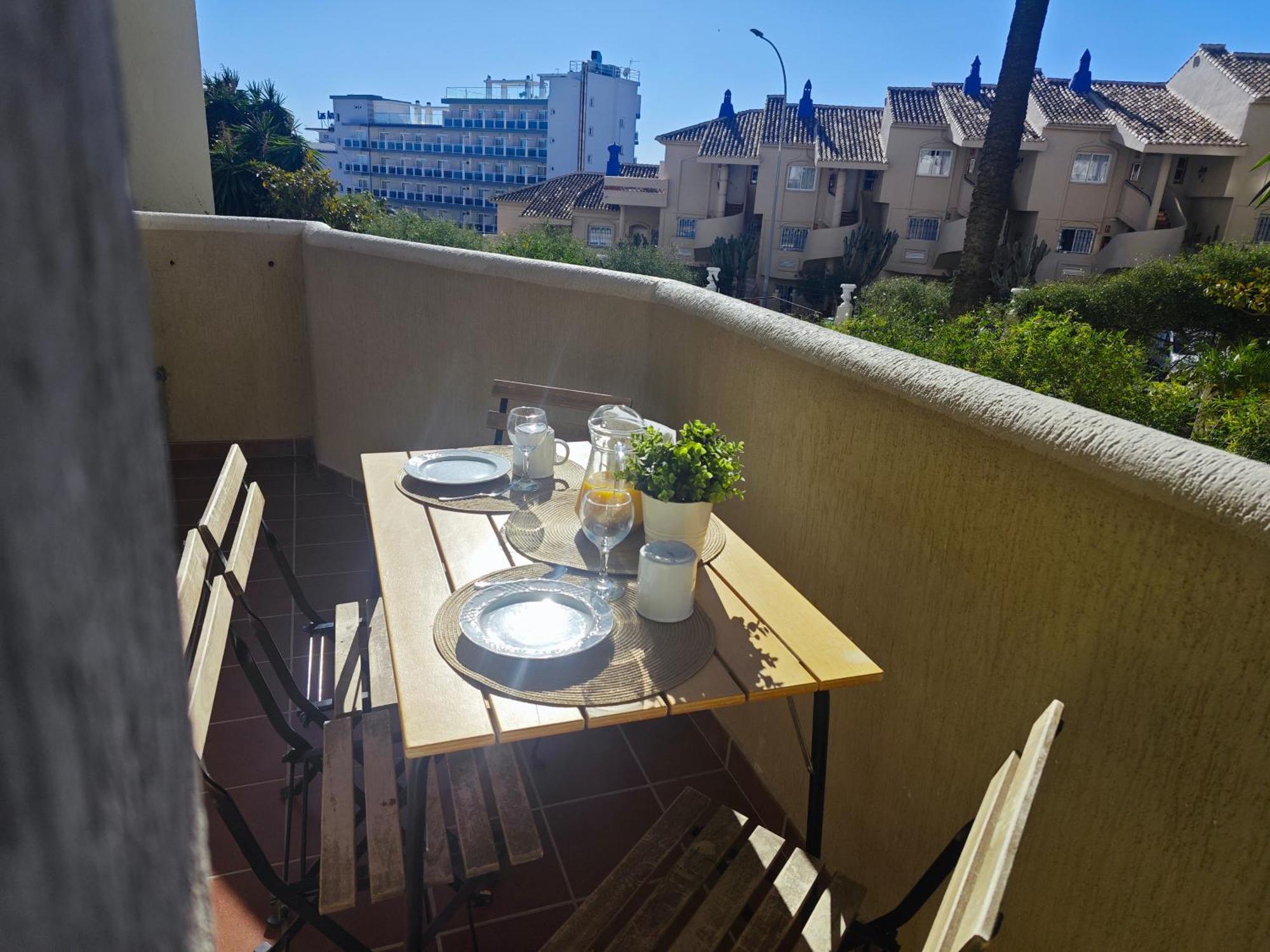 Casa Oasis Benalbeach بينالماذينا المظهر الخارجي الصورة
