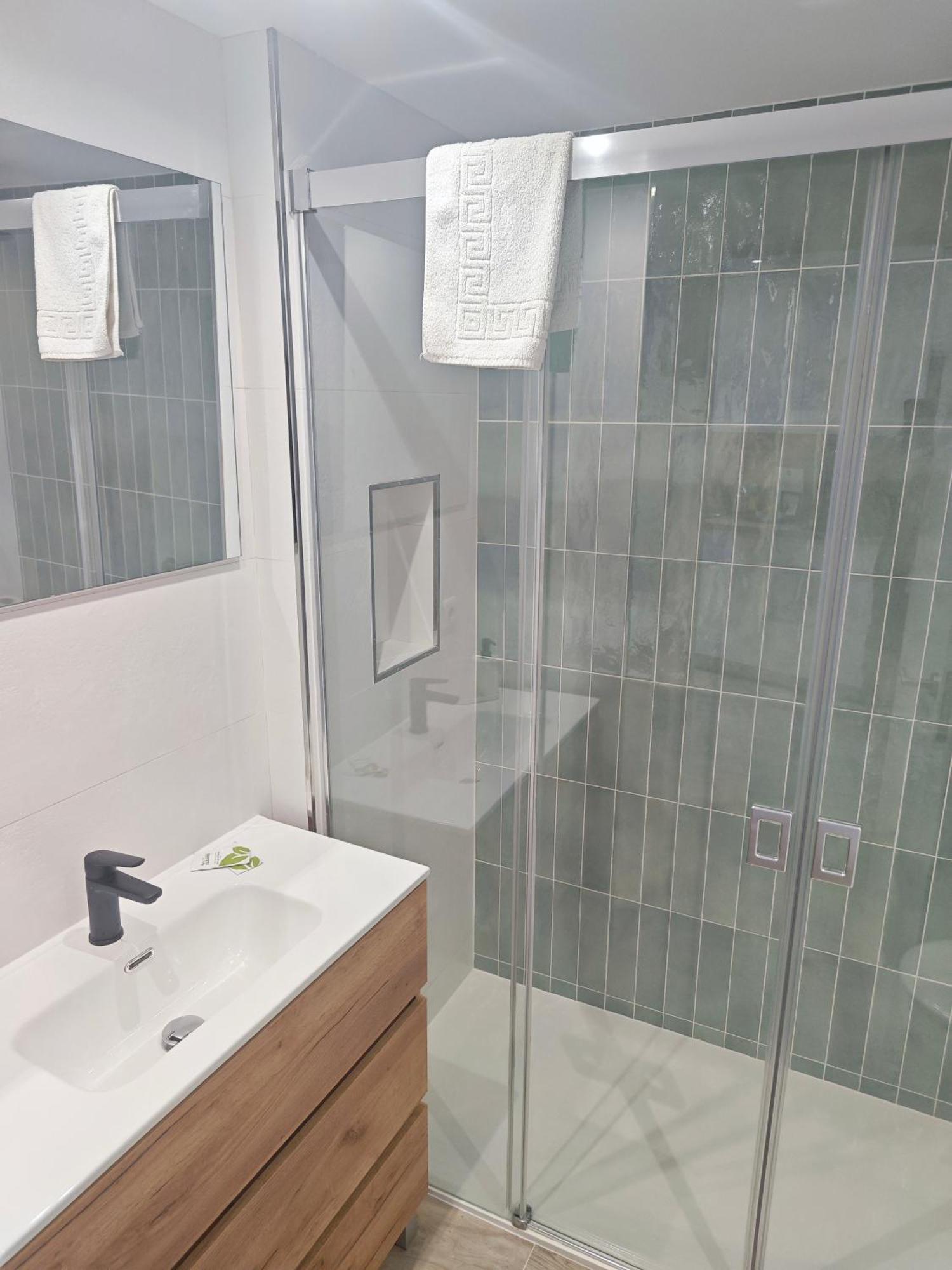 Casa Oasis Benalbeach بينالماذينا الغرفة الصورة